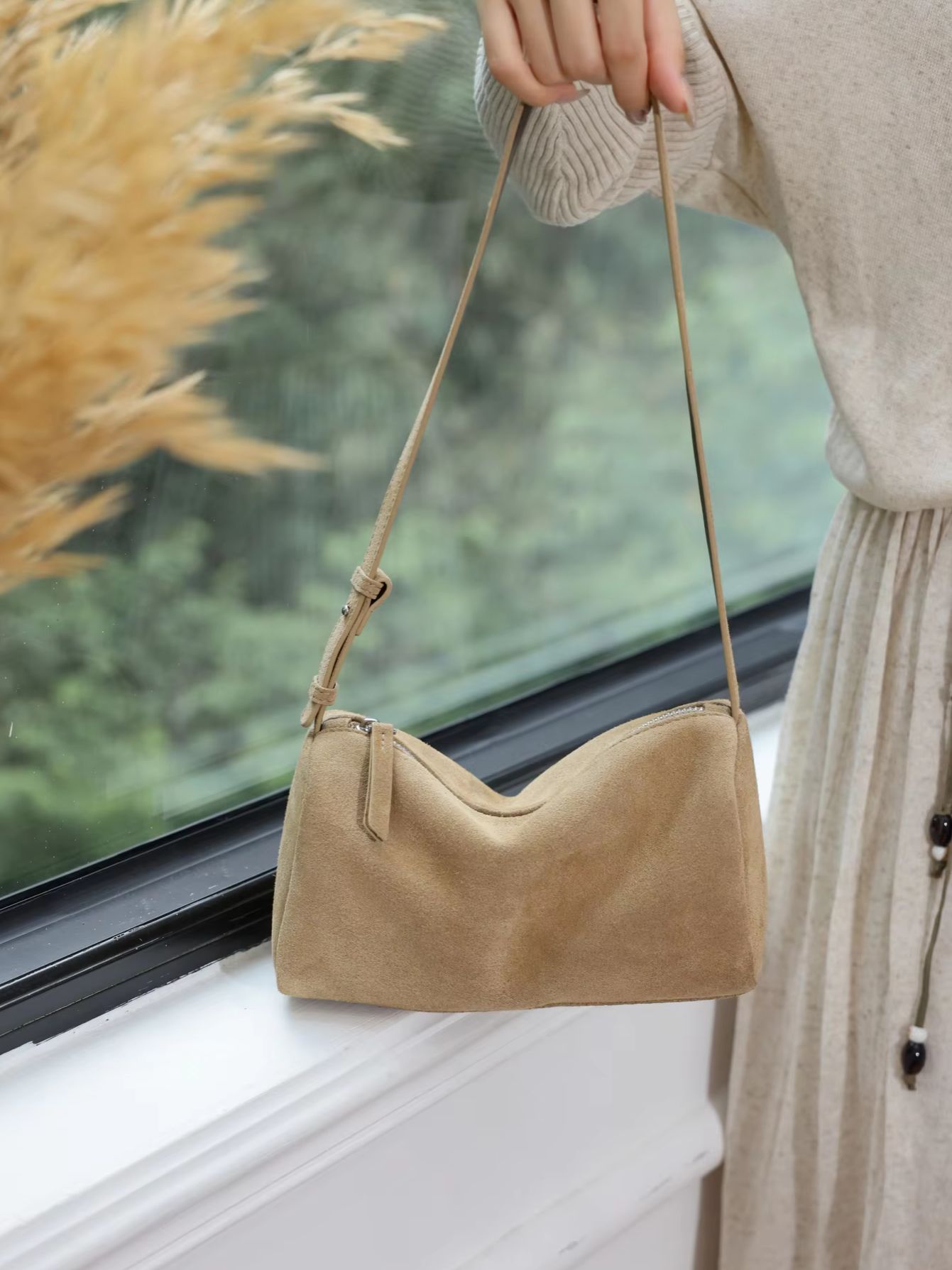 Matte Suède Koeienleer Cilinde - Women Bags 2026 Trends recensie en prijs