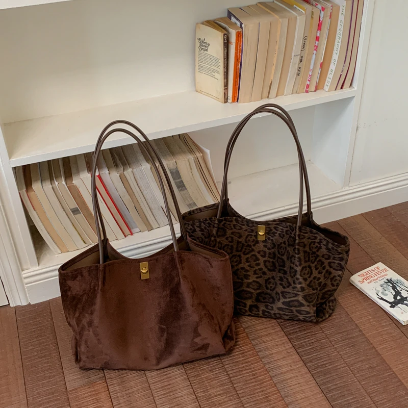 Retro handtas van suède met lu - Women'S Bags Handbags recensie en prijs